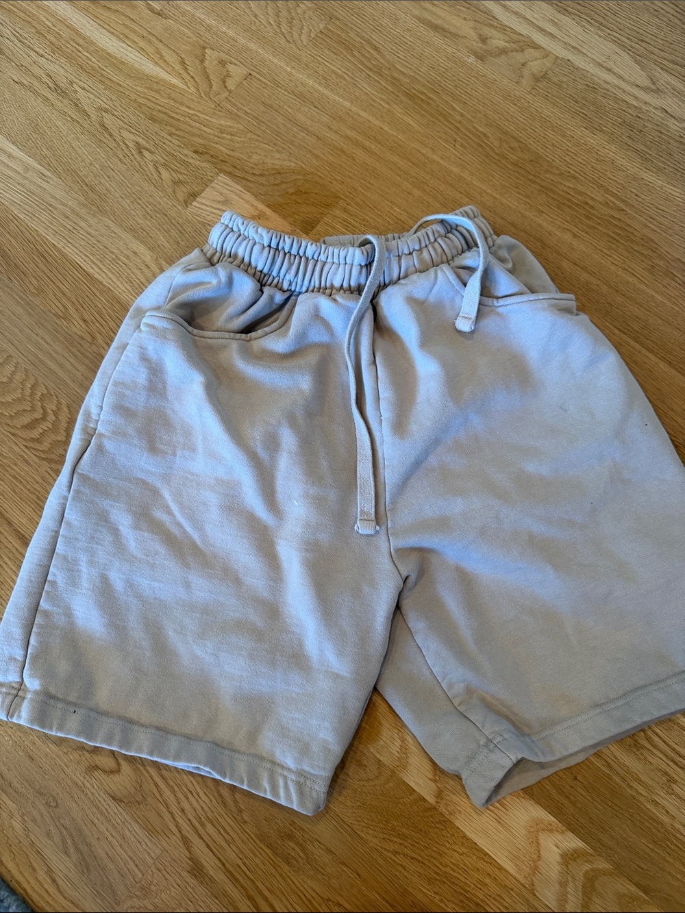 Men's Casual Drawstring Sweat Shorts — Light Beige. Men’s Small